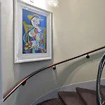 Eugenie 3* Paris