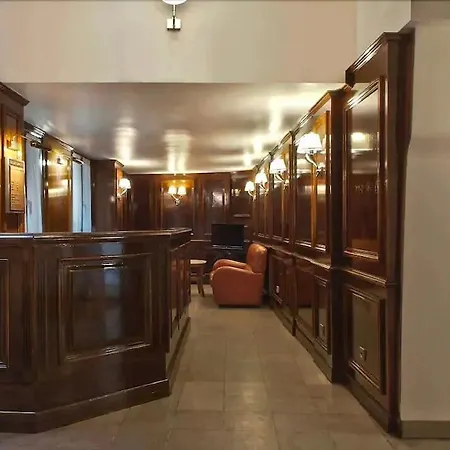 Eugenie Hotel Paris