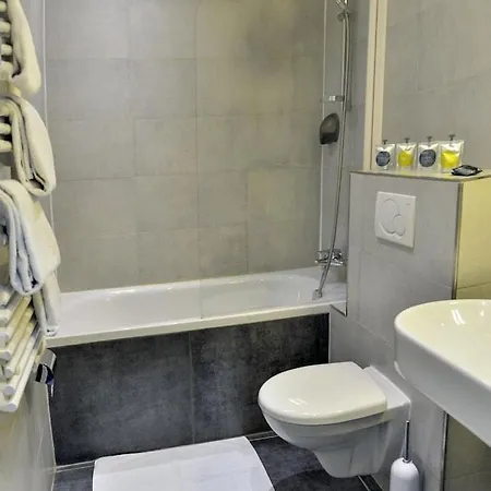 Eugenie Hotel 3*