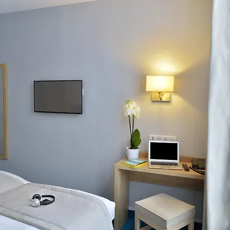 Hotel Eugenie 3*