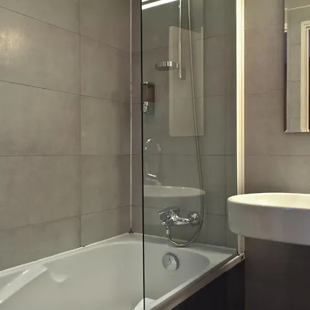 أوجيني فندق 3*