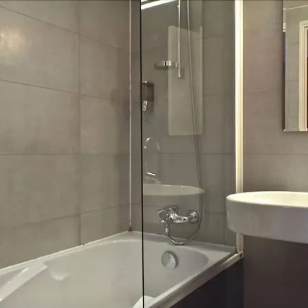 فندق أوجيني